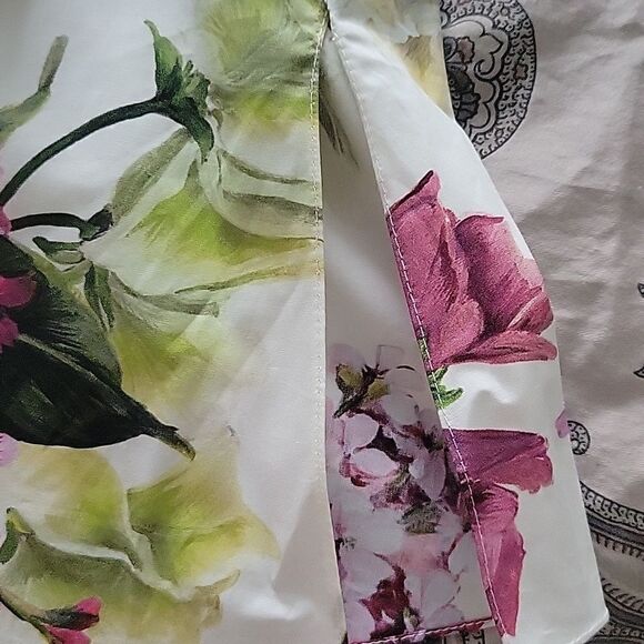 Floral Print Long Sleeve Dress - Picture 8 of 11